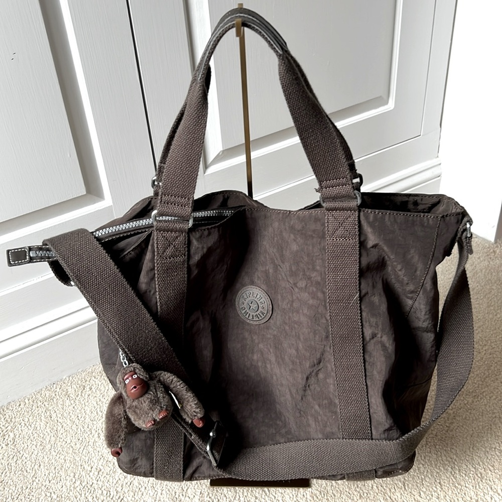 Kipling Adara Medium Brown Tote with Charm 🤎🤎🤎